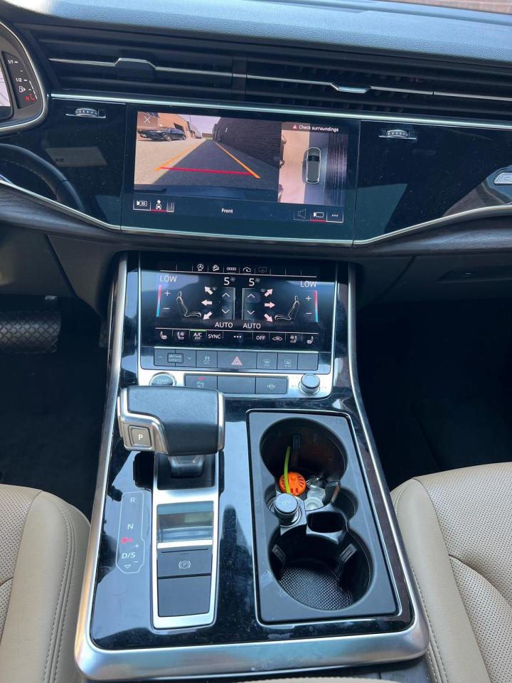 2021 Audi Q7 PROGRESSIV, S-LINE, NAVI, SUNROOF, AWD, CAMERA Photo