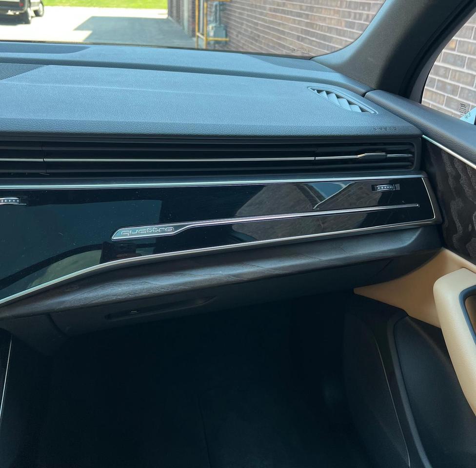 2021 Audi Q7 PROGRESSIV, S-LINE, NAVI, SUNROOF, AWD, CAMERA Photo