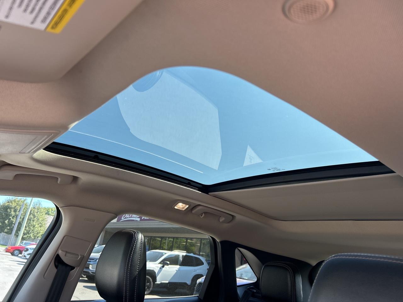 2020 Ford Escape SEL AWD/REMOTE START/NAV/PWR LIFT GATE CALL PICTON Photo