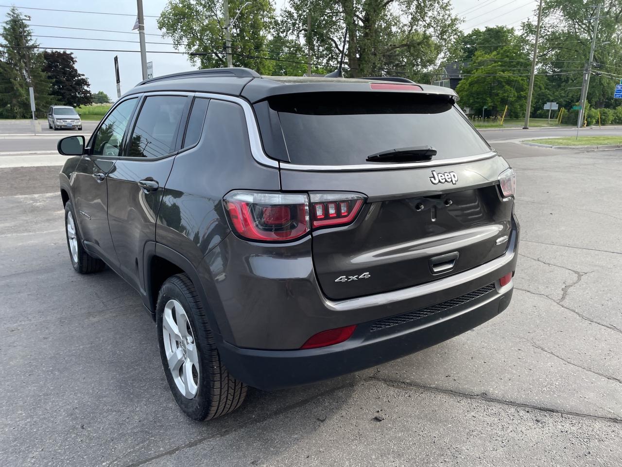 2018 Jeep Compass North 4X4/BACKUP CAM  CALL PICTON  81K KM'S Photo
