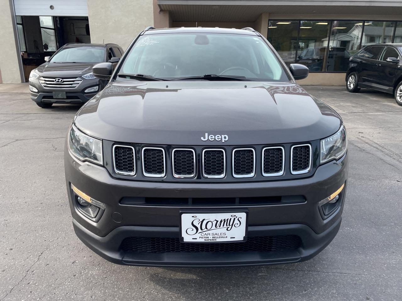 2018 Jeep Compass North 4X4/BACKUP CAM  CALL PICTON  81K KM'S Photo