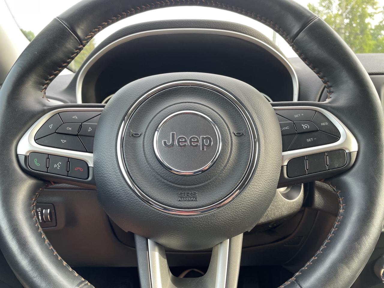 2018 Jeep Compass North 4X4/BACKUP CAM  CALL PICTON  81K KM'S Photo