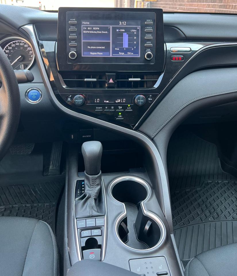 2023 Toyota Camry HYBRID, HEATED SEATS, CAMERA, DRIVE ASSIST Photo