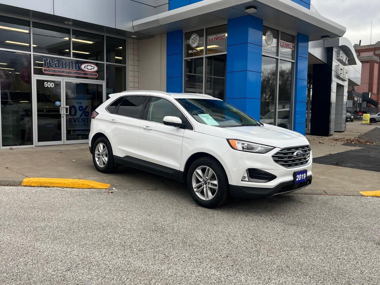 2019 Ford Edge SEL TREMENDOUS VALUE Photo