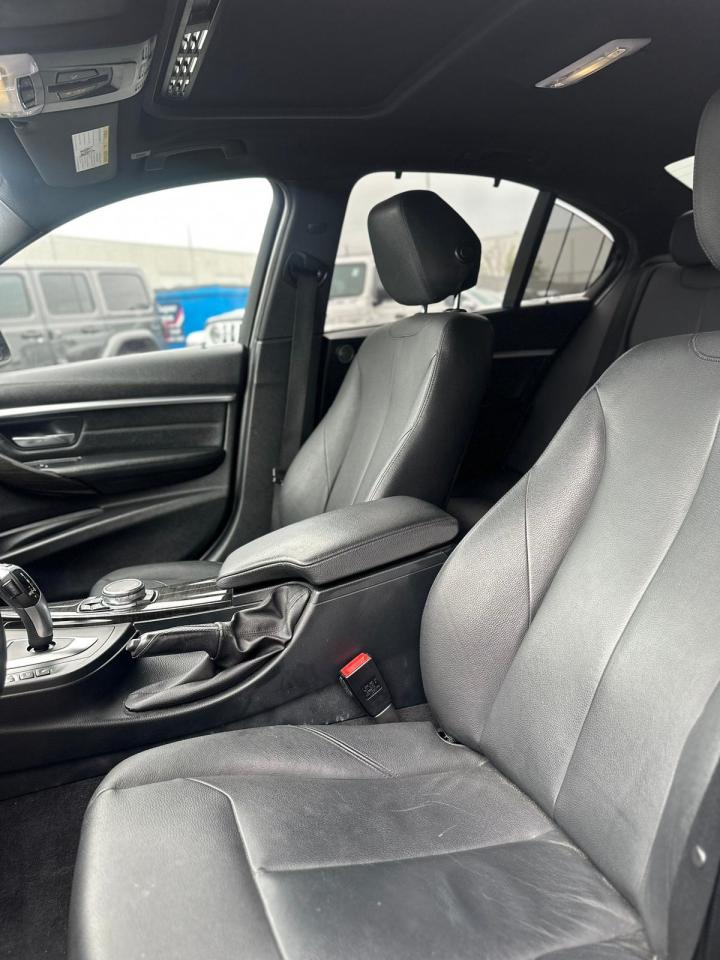 2017 BMW 3 Series 330I XDRIVE, SUNROOF, LEATHER INTERIOR, ALLOYS Photo