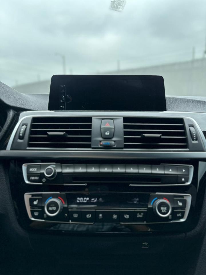 2017 BMW 3 Series 330I XDRIVE, SUNROOF, LEATHER INTERIOR, ALLOYS Photo