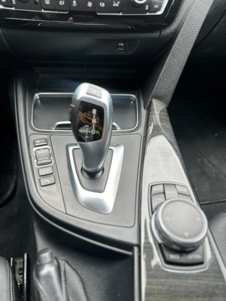 2017 BMW 3 Series 330I XDRIVE, SUNROOF, LEATHER INTERIOR, ALLOYS Photo