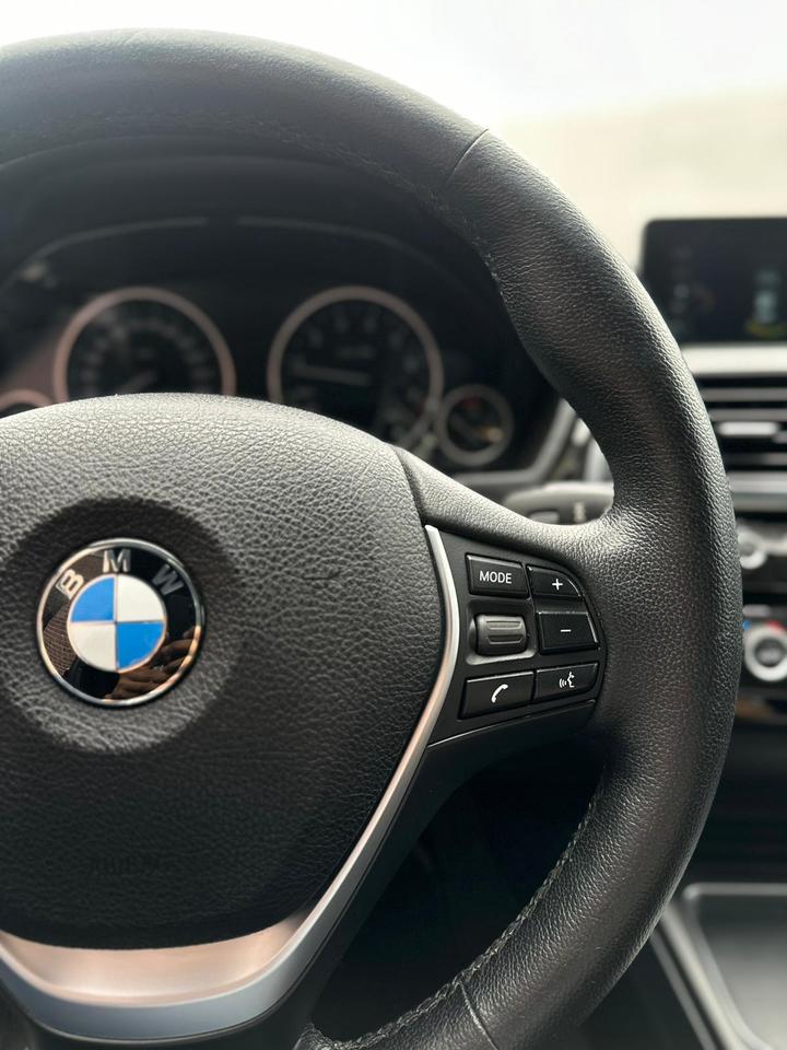 2017 BMW 3 Series 330I XDRIVE, SUNROOF, LEATHER INTERIOR, ALLOYS Photo