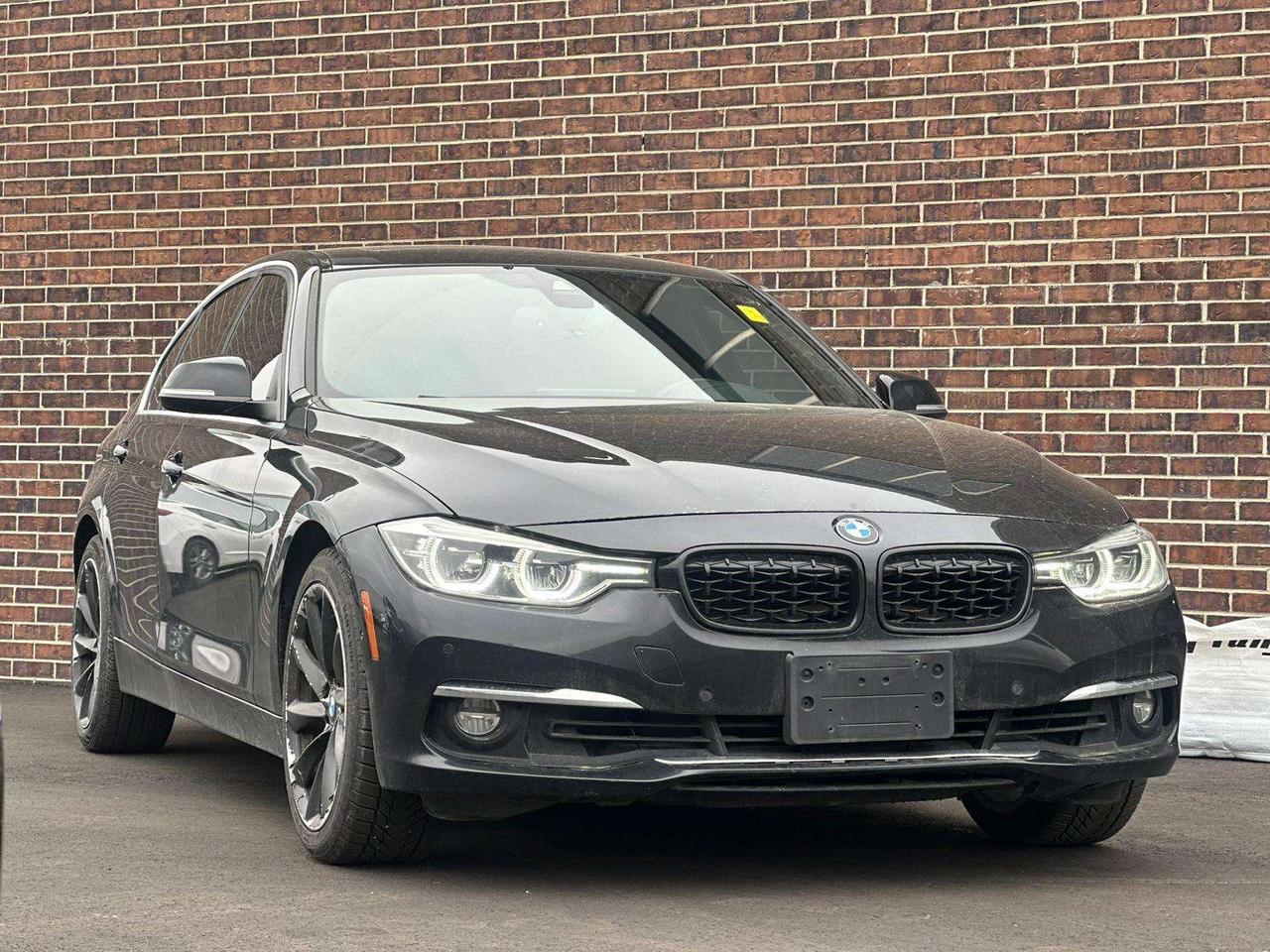 2017 BMW 3 Series 330I XDRIVE, SUNROOF, LEATHER INTERIOR, ALLOYS Photo