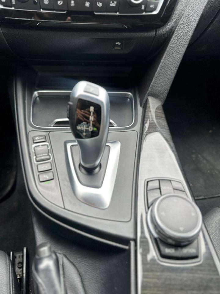 2017 BMW 3 Series 330I XDRIVE, SUNROOF, LEATHER INTERIOR, ALLOYS Photo