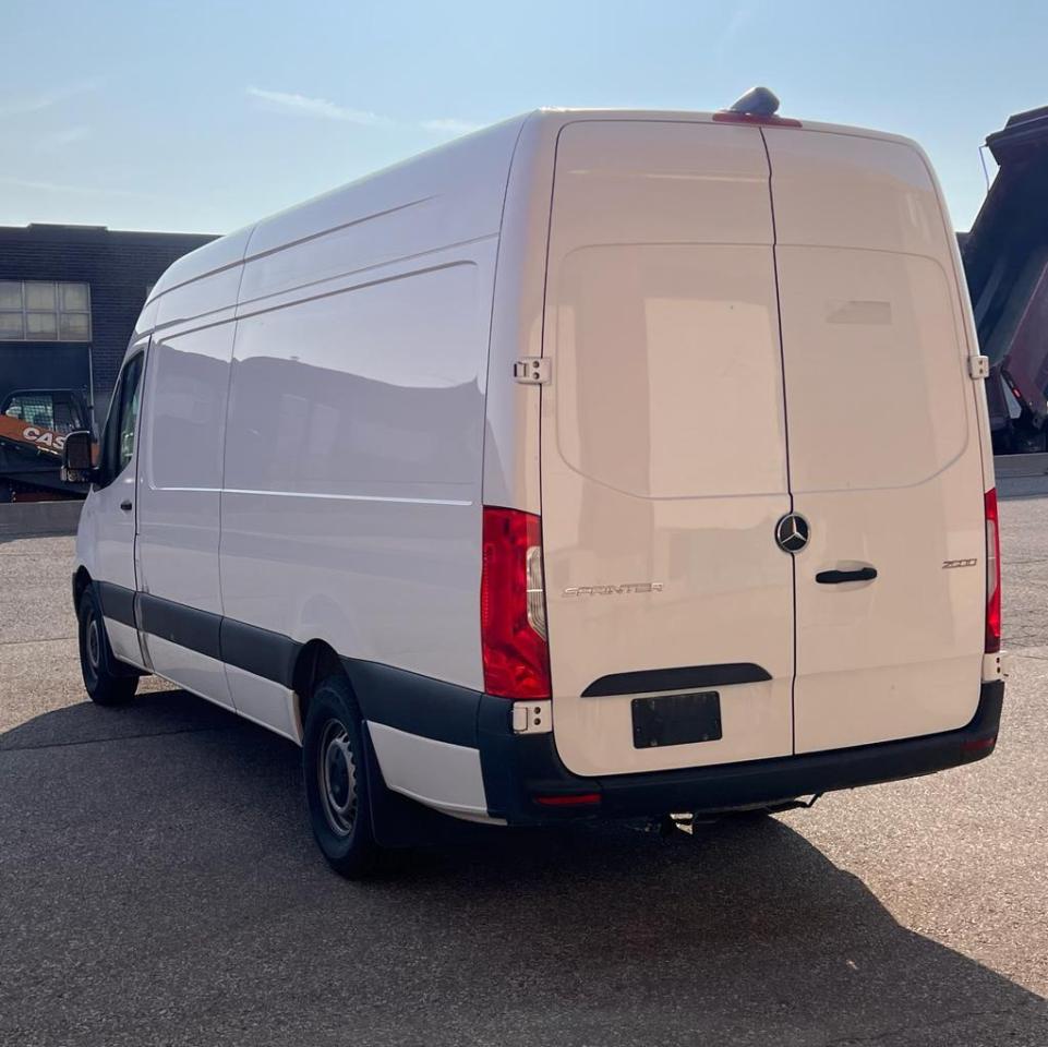 2022 Mercedes-Benz Sprinter Cargo Van 2500 High Roof, BACKUP CAM, POWER MIRRORS Photo3