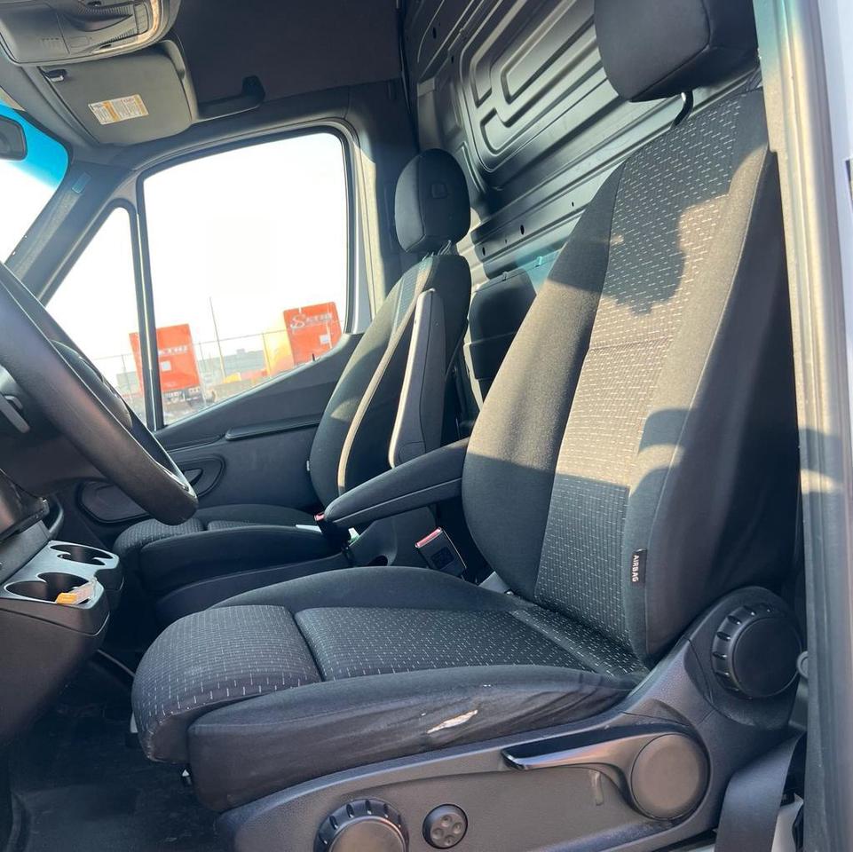 2022 Mercedes-Benz Sprinter Cargo Van 2500 High Roof, BACKUP CAM, POWER MIRRORS Photo