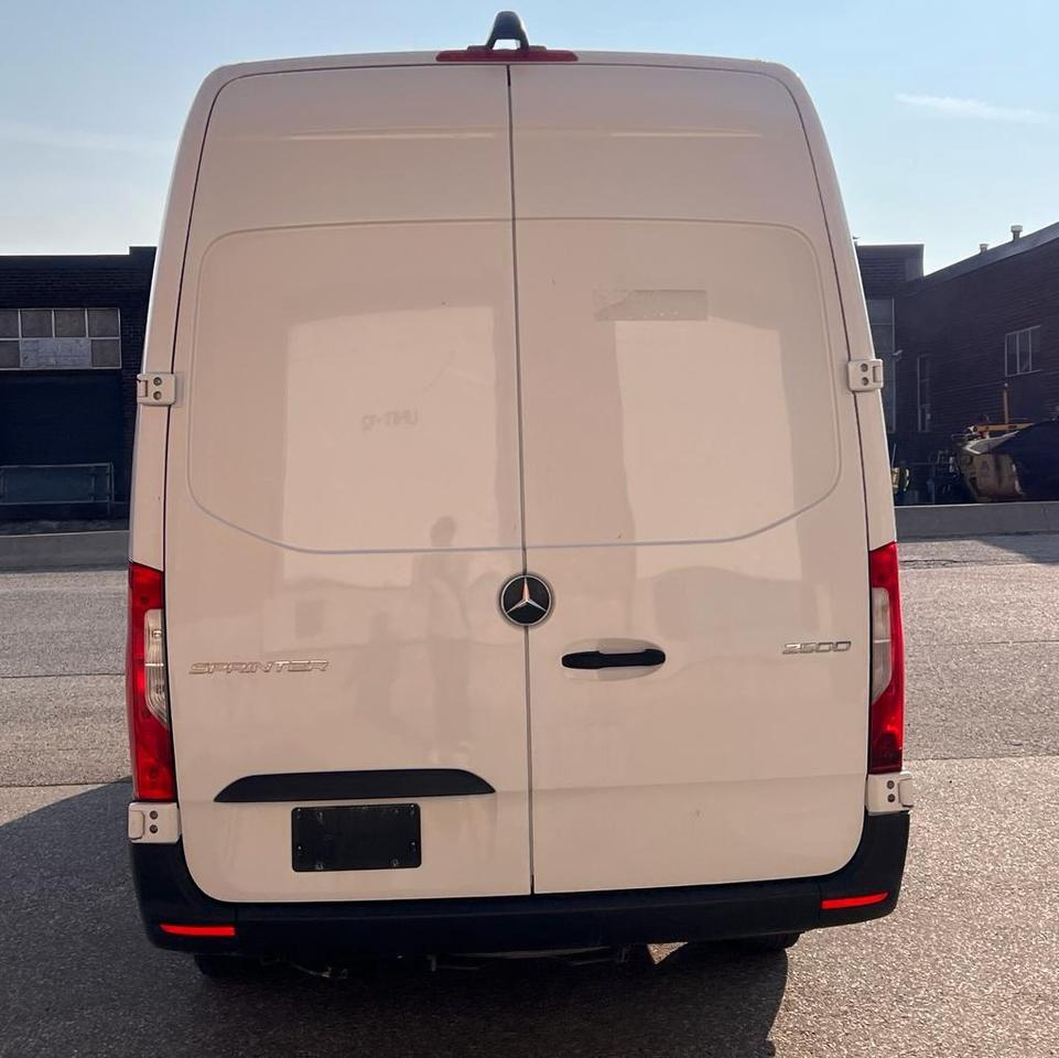 2022 Mercedes-Benz Sprinter Cargo Van 2500 High Roof, BACKUP CAM, POWER MIRRORS Photo