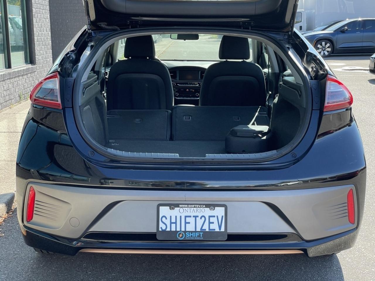 2018 Hyundai Ioniq Electric SE Cold Climate Package   No Accidents! HEAT PUMP! Photo