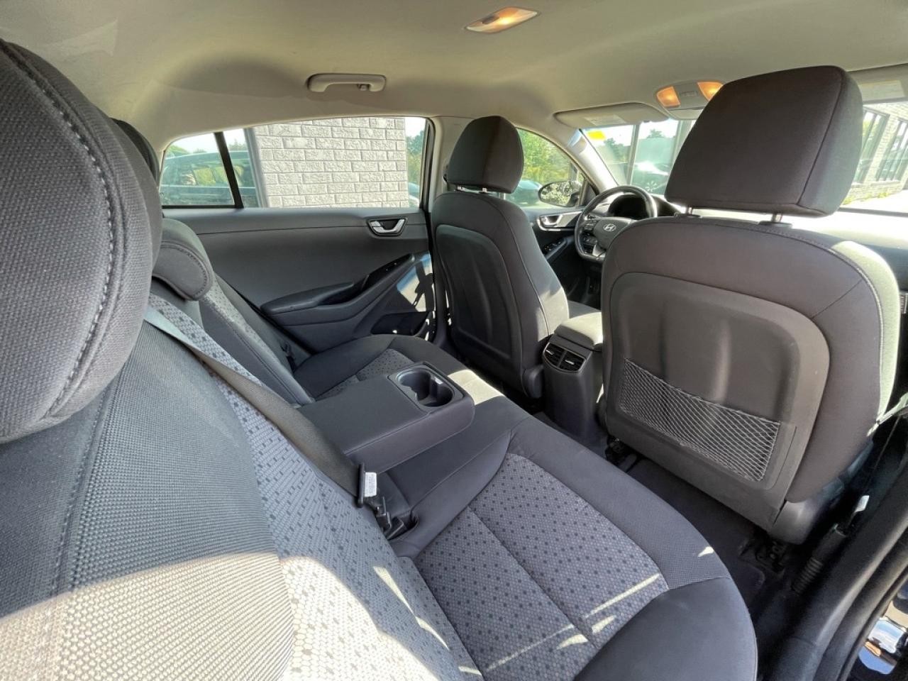 2018 Hyundai Ioniq Electric SE Cold Climate Package   No Accidents! HEAT PUMP! Photo