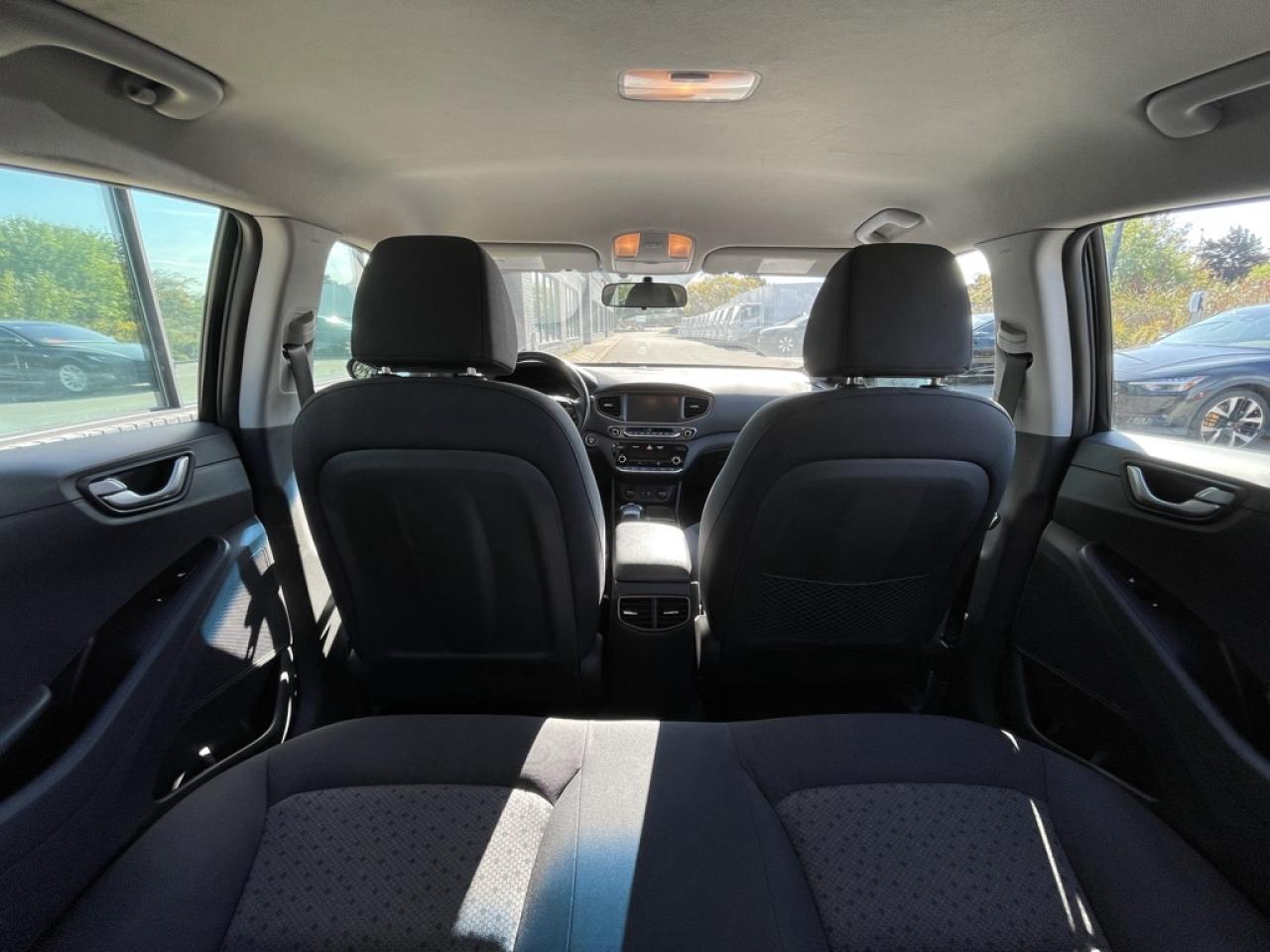 2018 Hyundai Ioniq Electric SE Cold Climate Package   No Accidents! HEAT PUMP! Photo