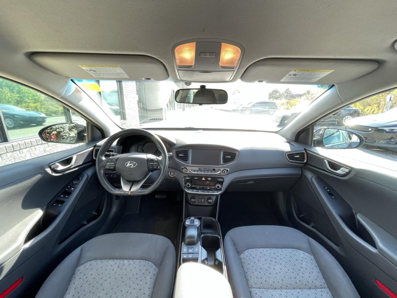 2018 Hyundai Ioniq Electric SE Cold Climate Package   No Accidents! HEAT PUMP! Photo