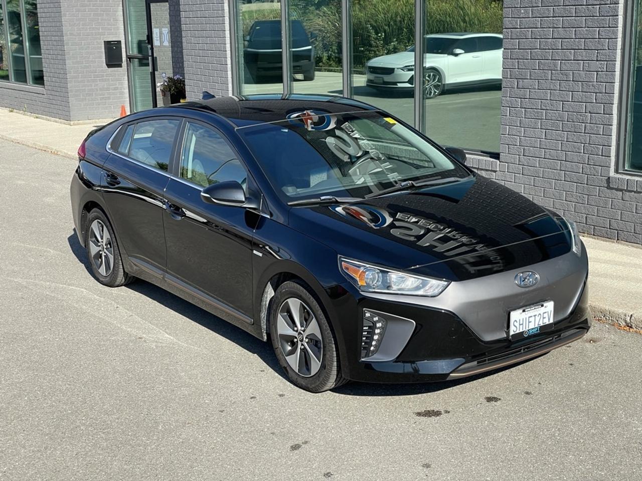 2018 Hyundai Ioniq Electric SE Cold Climate Package   Winter+Summer Wheels! Photo