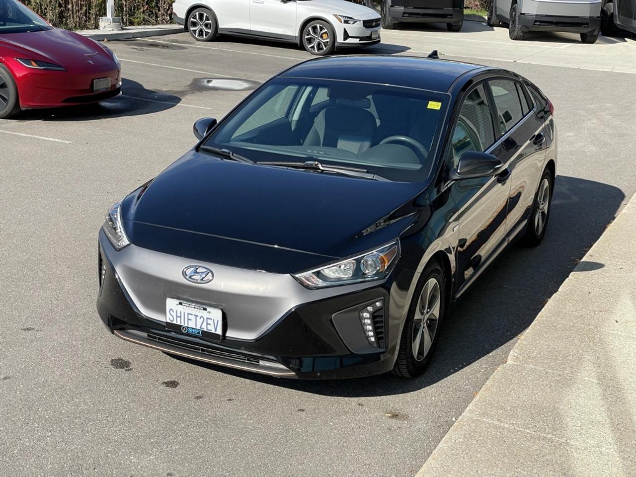 2018 Hyundai Ioniq Electric SE Cold Climate Package   Winter+Summer Wheels! Photo