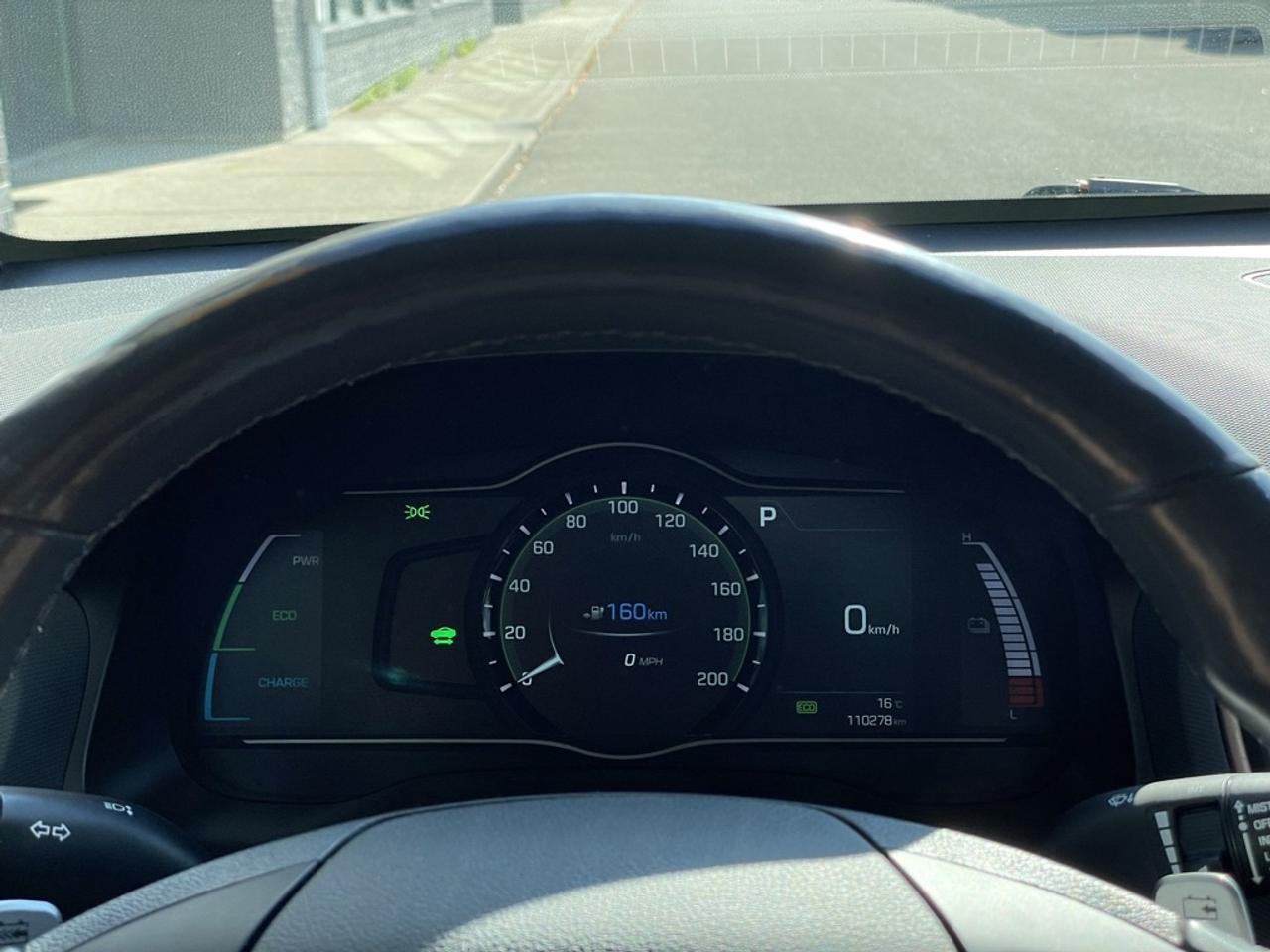 2018 Hyundai Ioniq Electric SE Cold Climate Package   Winter+Summer Wheels! Photo