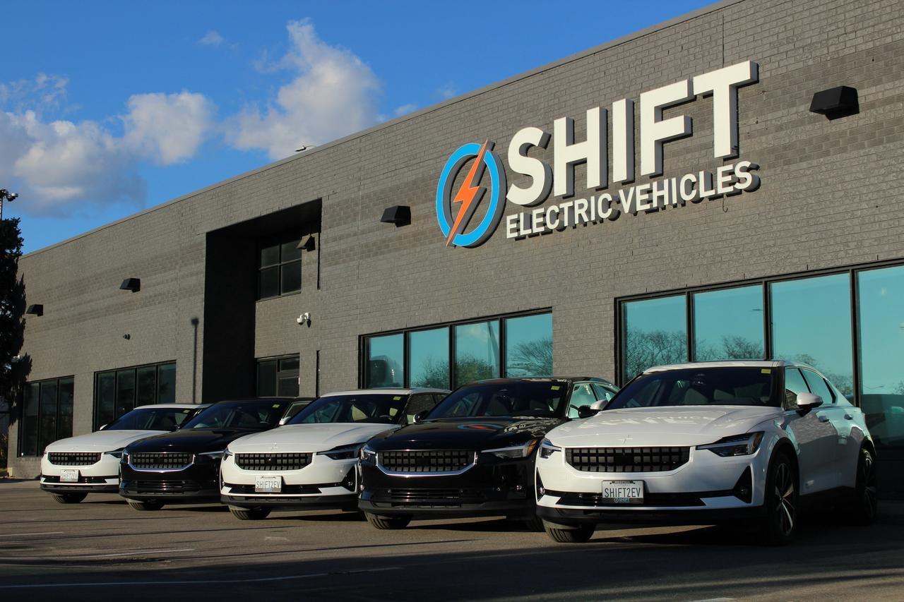 2018 Hyundai Ioniq Electric SE Cold Climate Package   Winter+Summer Wheels! Photo