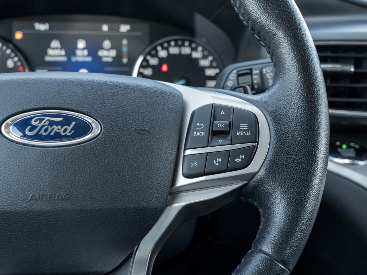 2020 Ford Explorer XLT 4WD  NAVI   LEATHER SEATS Photo