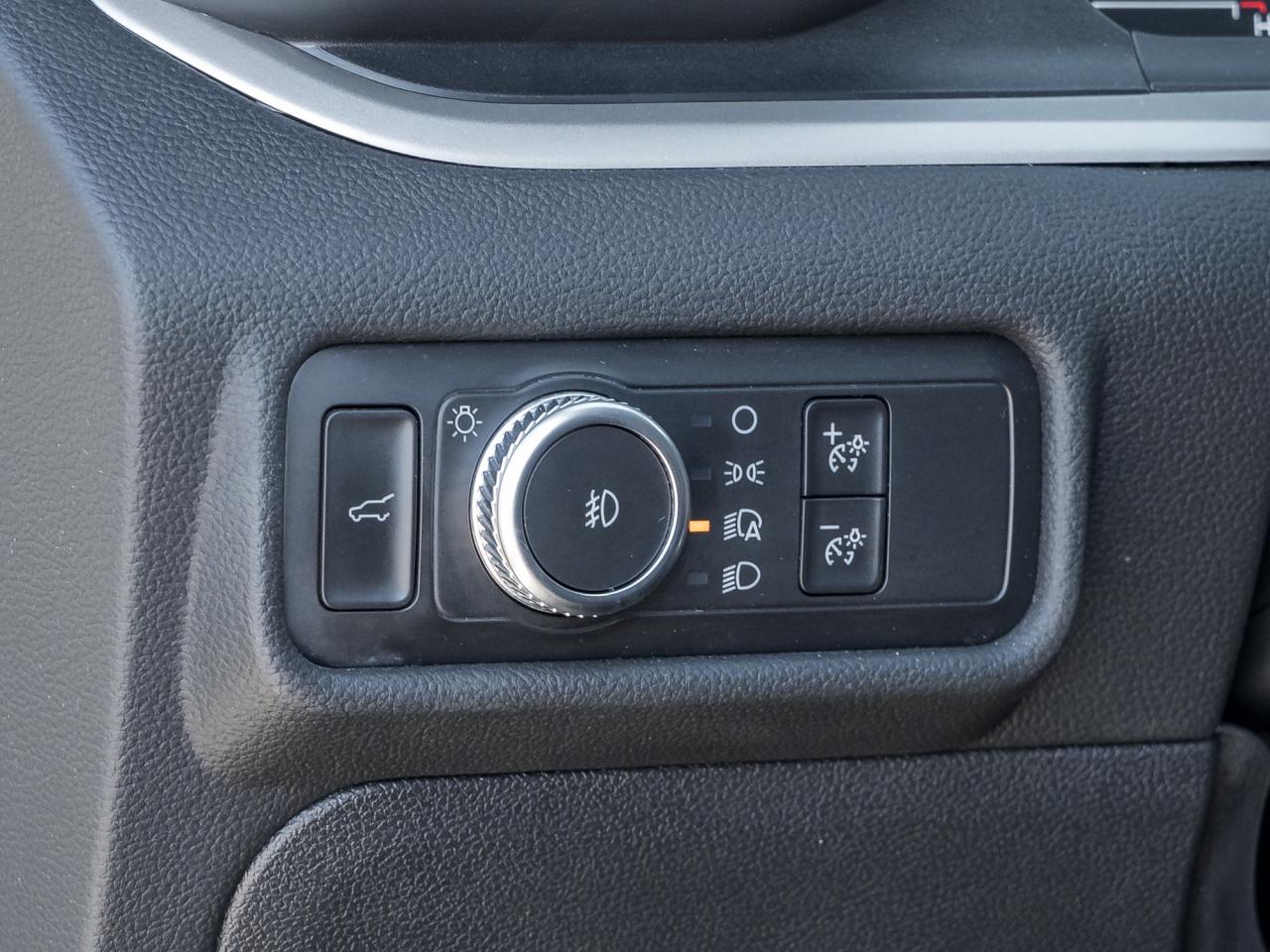 2020 Ford Explorer XLT 4WD  NAVI   LEATHER SEATS Photo