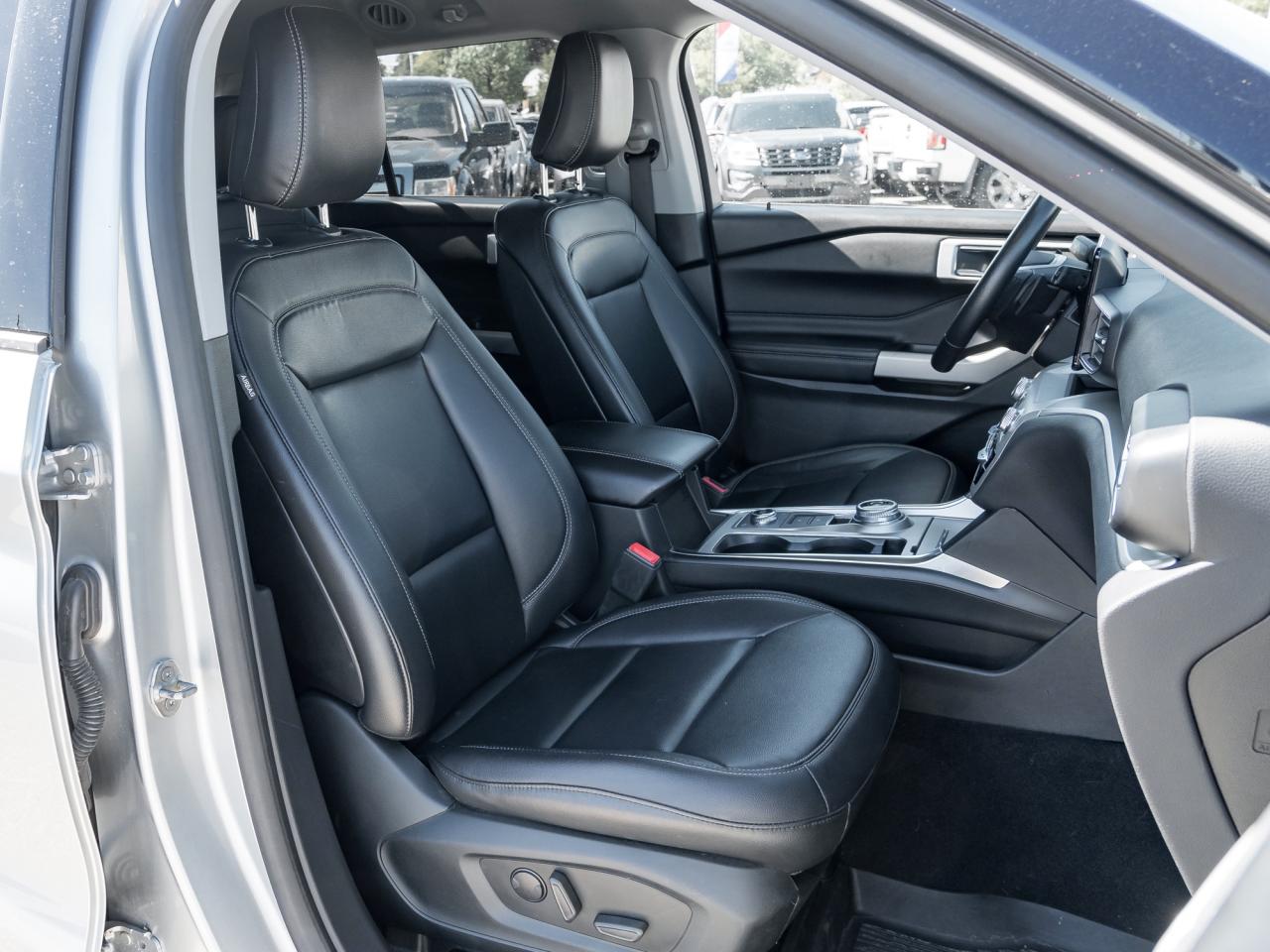 2020 Ford Explorer XLT 4WD  NAVI   LEATHER SEATS Photo