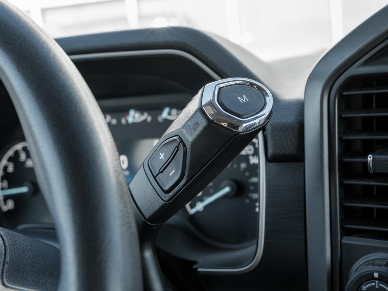 2021 Ford F-150 XLT 4WD SuperCrew 5.5' Box  BACK UP CAMERA Photo