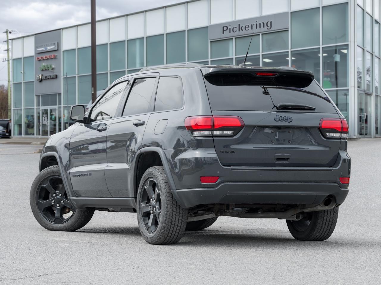 2018 Jeep Grand Cherokee Laredo 4x4   NAVI   ROOF Photo