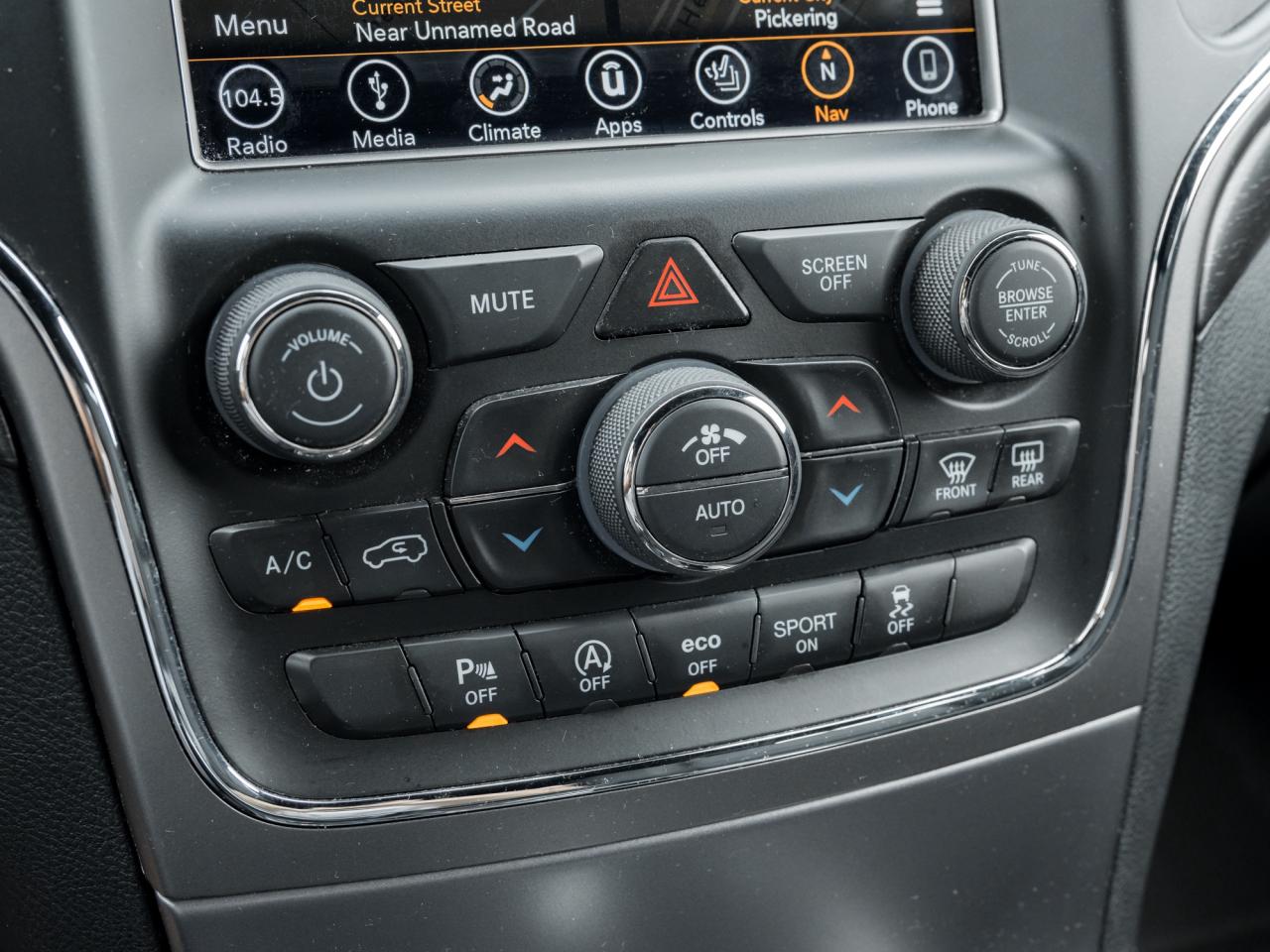 2018 Jeep Grand Cherokee Laredo 4x4   NAVI   ROOF Photo