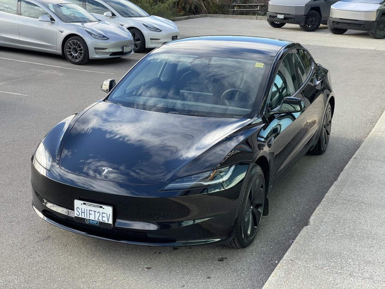 2024 Tesla Model 3 RWD   1 Owner! Clean CARFAX! Photo
