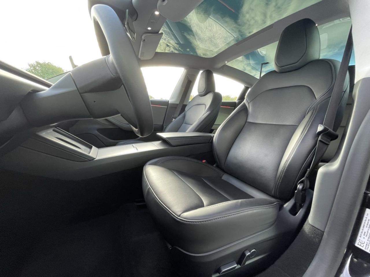 2024 Tesla Model 3 RWD   1 Owner! Clean CARFAX! Photo