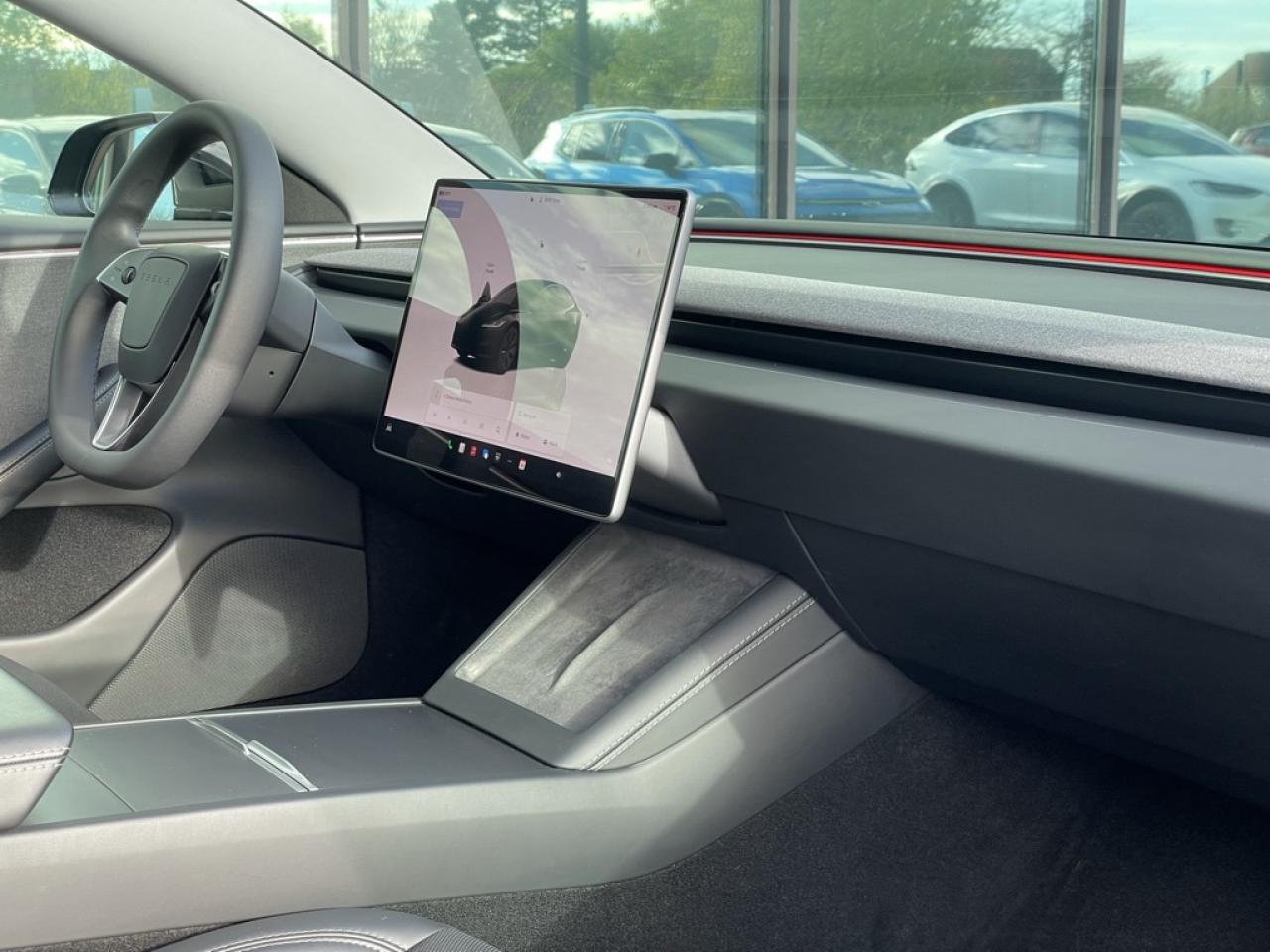 2024 Tesla Model 3 RWD   1 Owner! Clean CARFAX! Photo