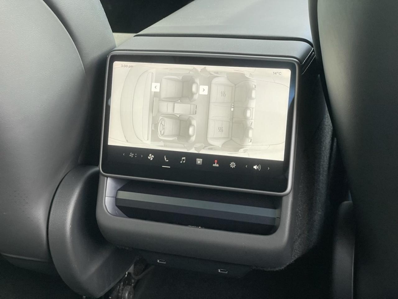 2024 Tesla Model 3 RWD   1 Owner! Clean CARFAX! Photo