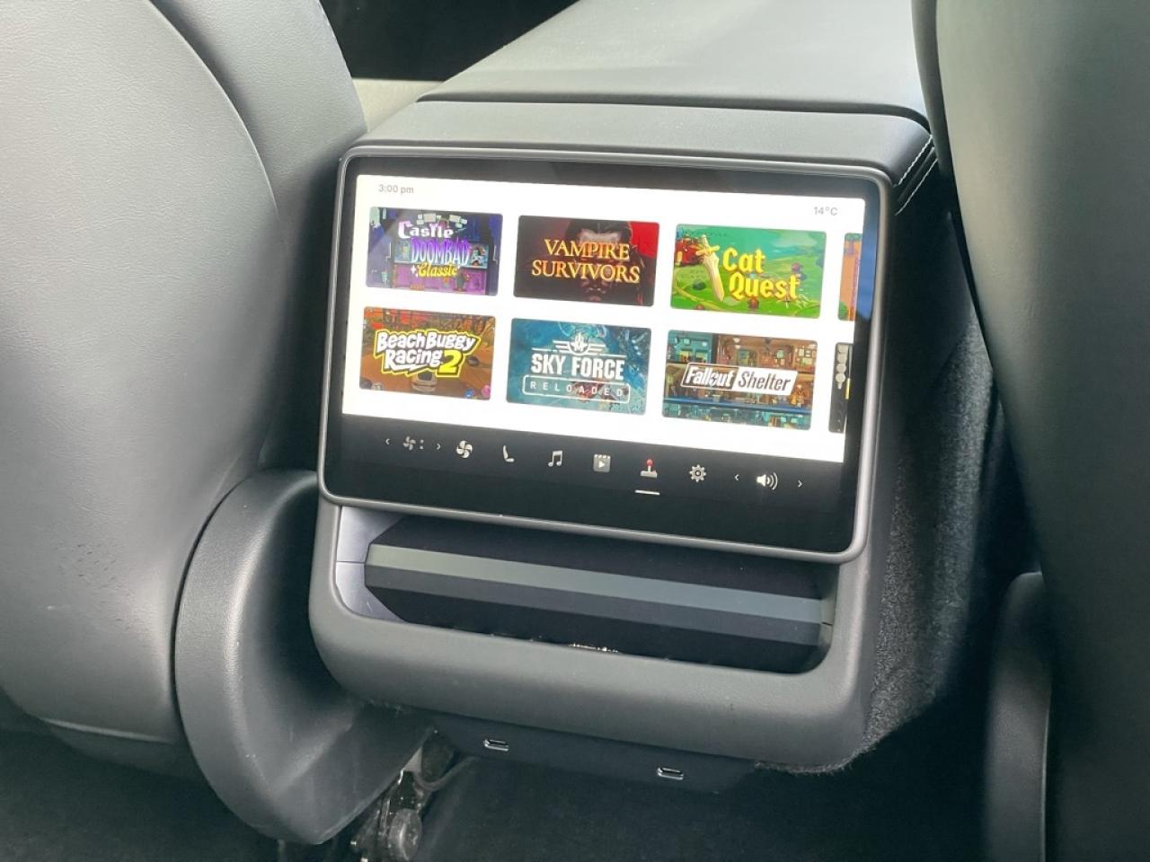 2024 Tesla Model 3 RWD   1 Owner! Clean CARFAX! Photo