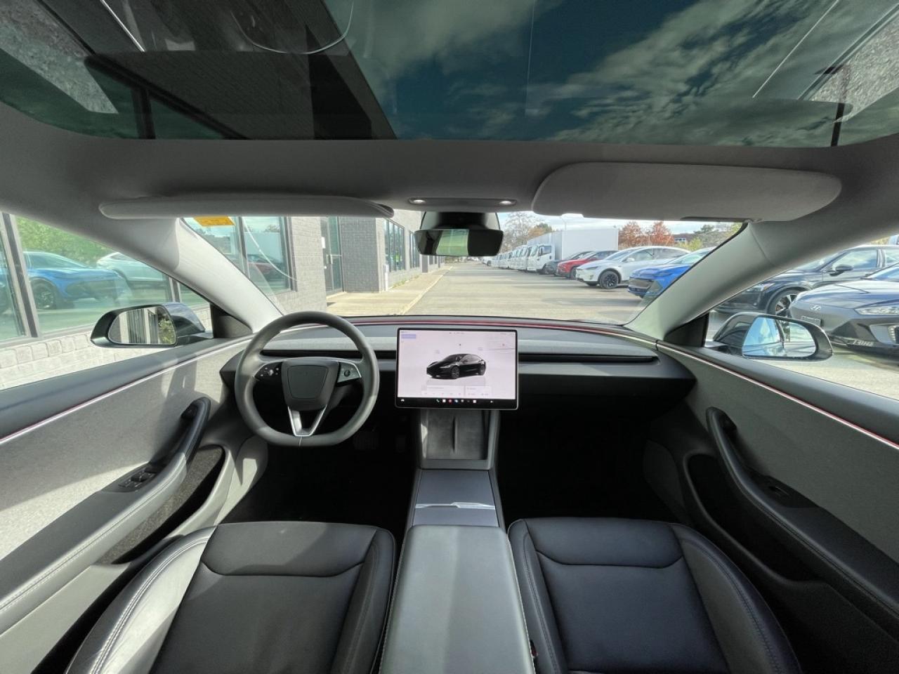 2024 Tesla Model 3 RWD   1 Owner! Clean CARFAX! Photo