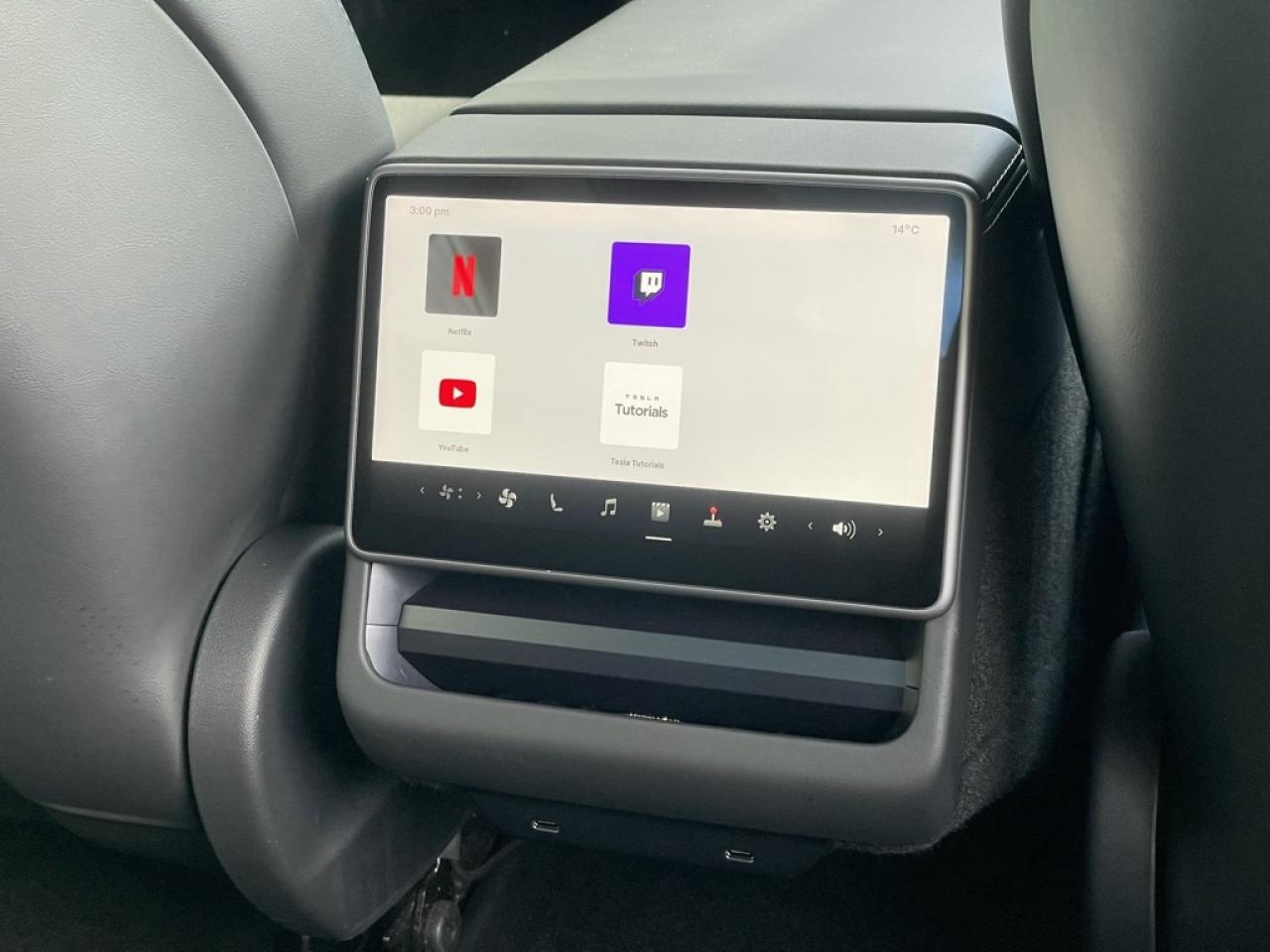 2024 Tesla Model 3 RWD   1 Owner! Clean CARFAX! Photo