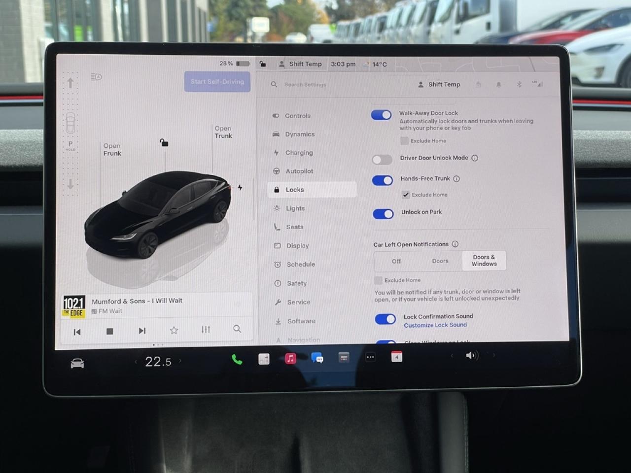 2024 Tesla Model 3 RWD   1 Owner! Clean CARFAX! Photo