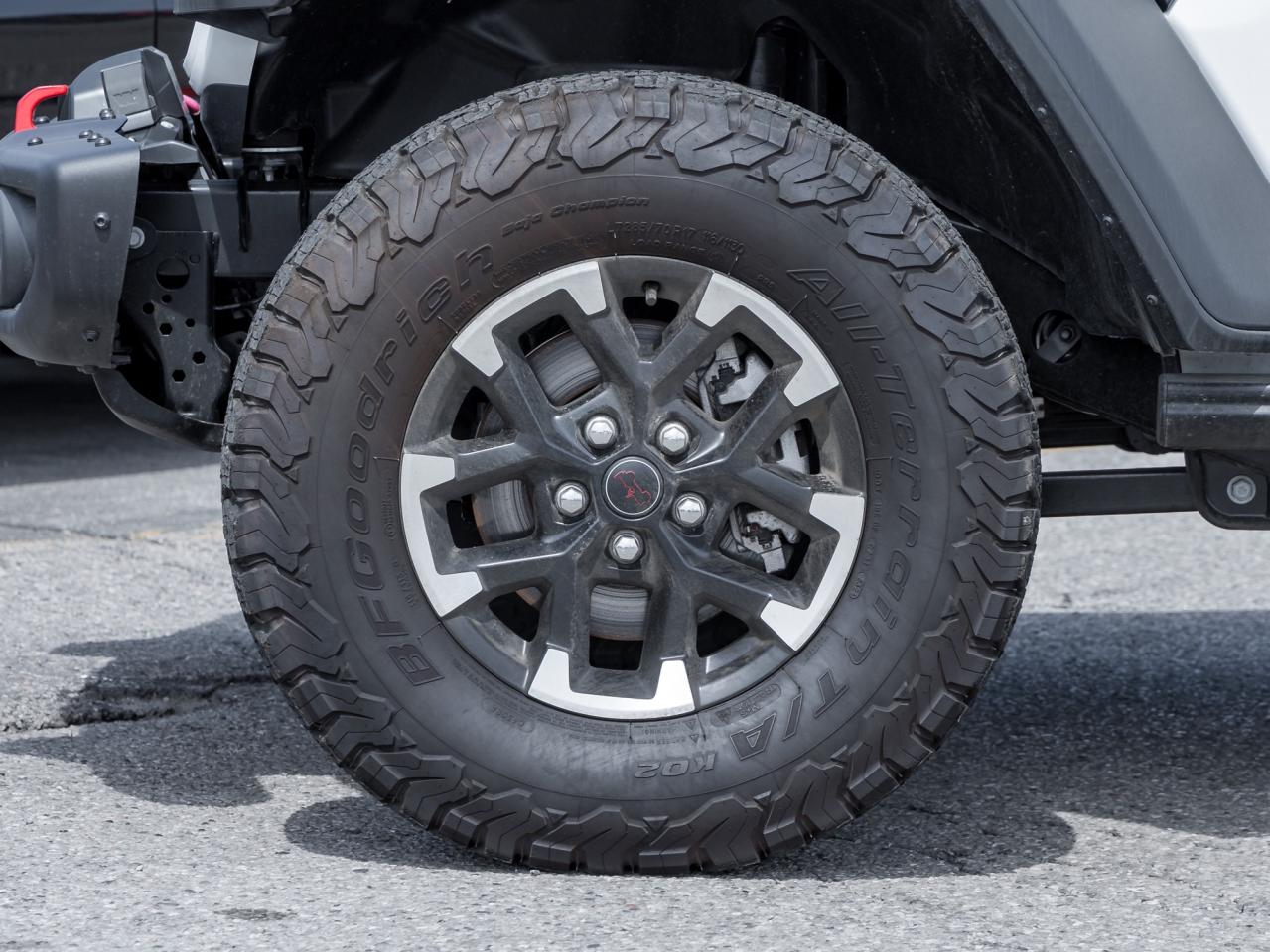 2025 Jeep Wrangler Leather  Technology Grp  Safety Grp    Winch Grp Photo4