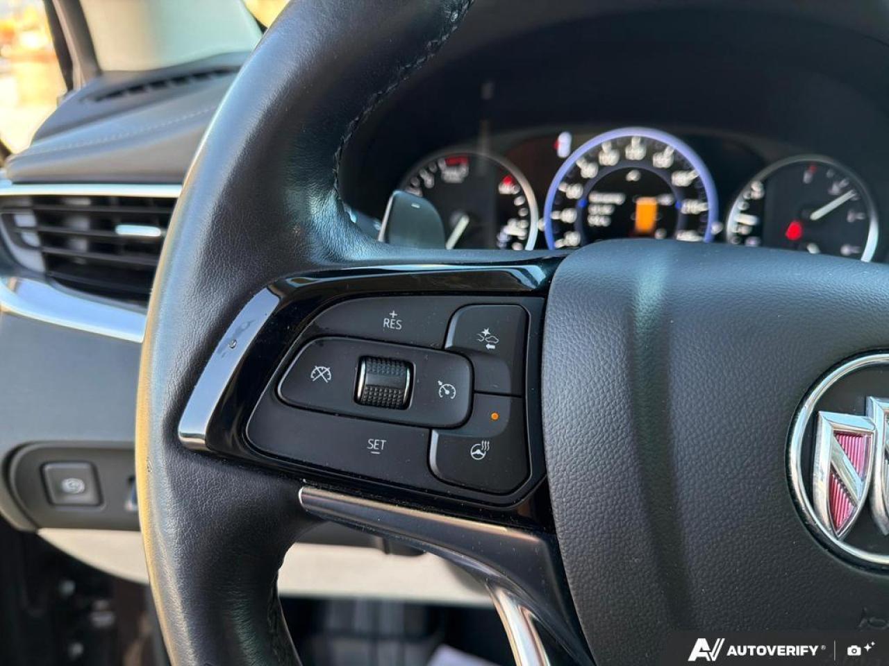 2024 Buick Enclave Avenir   LEATHER   SUNROOF   HTD WHEEL   BOSE Photo