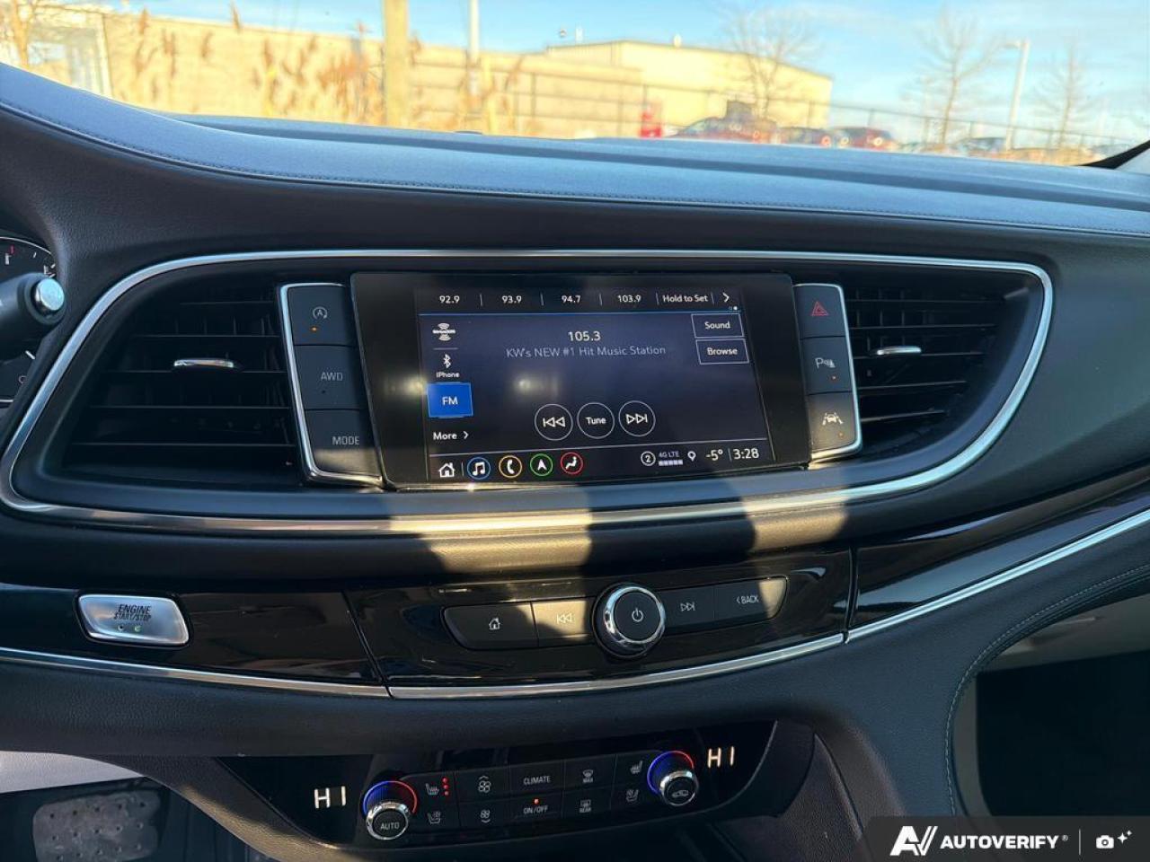 2024 Buick Enclave Avenir   LEATHER   SUNROOF   HTD WHEEL   BOSE Photo