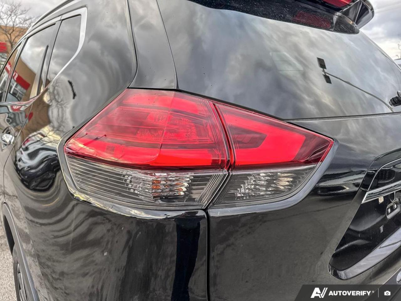 2017 Nissan Rogue SL Platinum AWD   PANO ROOF   LTHER   CLEAN CARFAX Photo