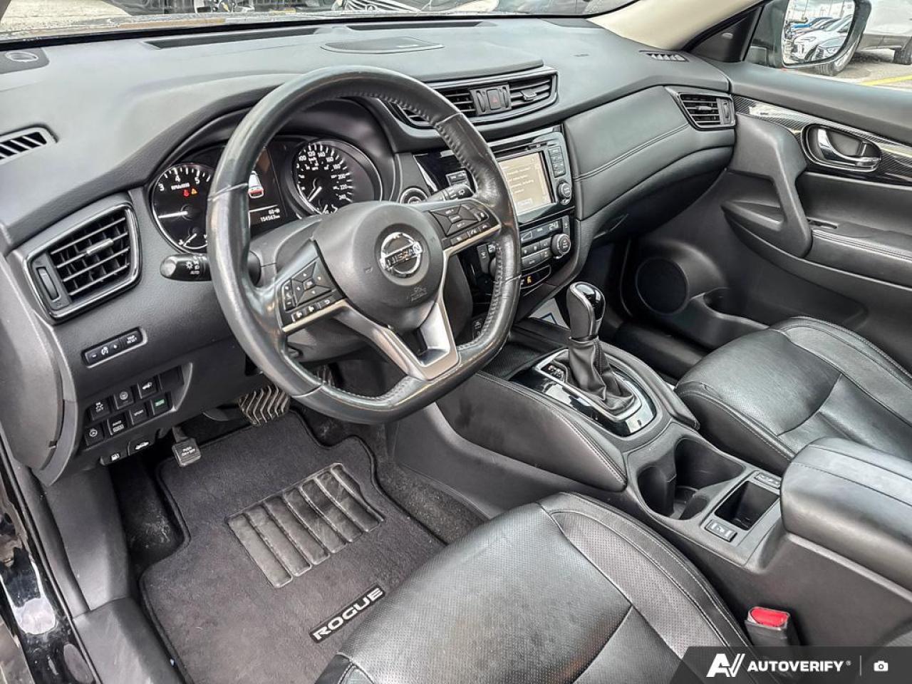 2017 Nissan Rogue SL Platinum AWD   PANO ROOF   LTHER   CLEAN CARFAX Photo