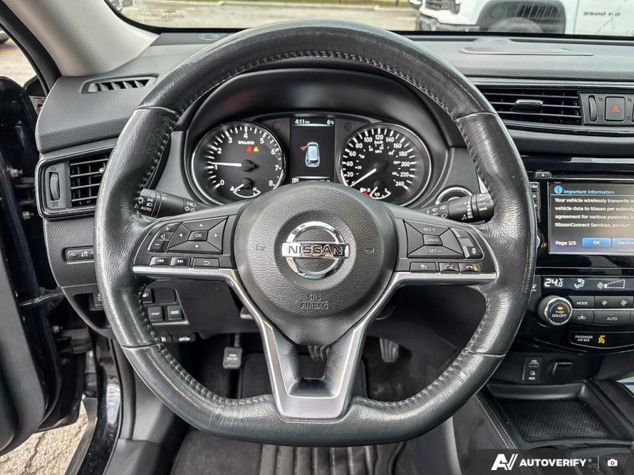 2017 Nissan Rogue SL Platinum AWD   PANO ROOF   LTHER   CLEAN CARFAX Photo