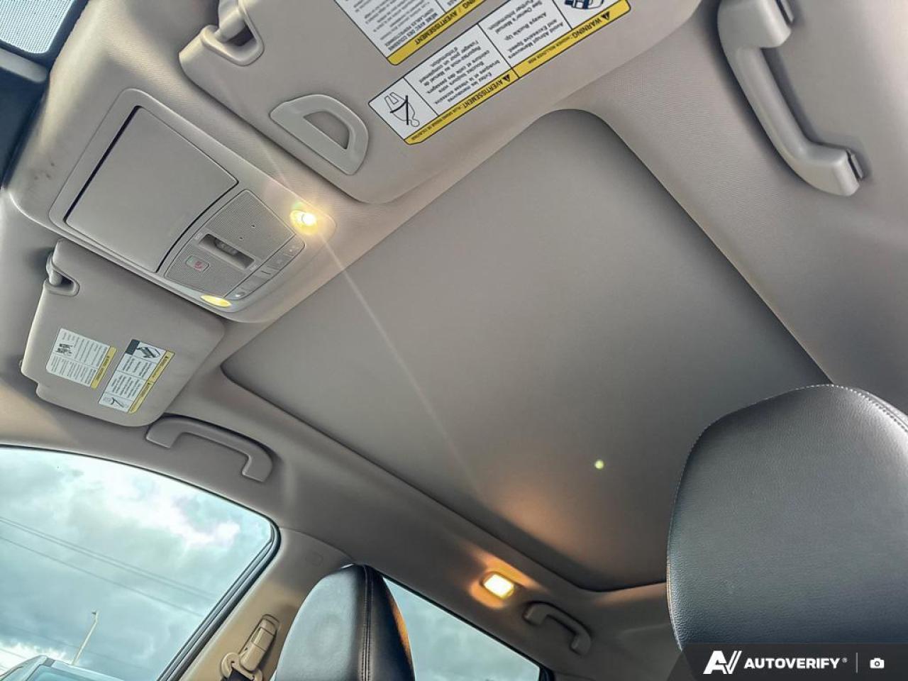 2017 Nissan Rogue SL Platinum AWD   PANO ROOF   LTHER   CLEAN CARFAX Photo