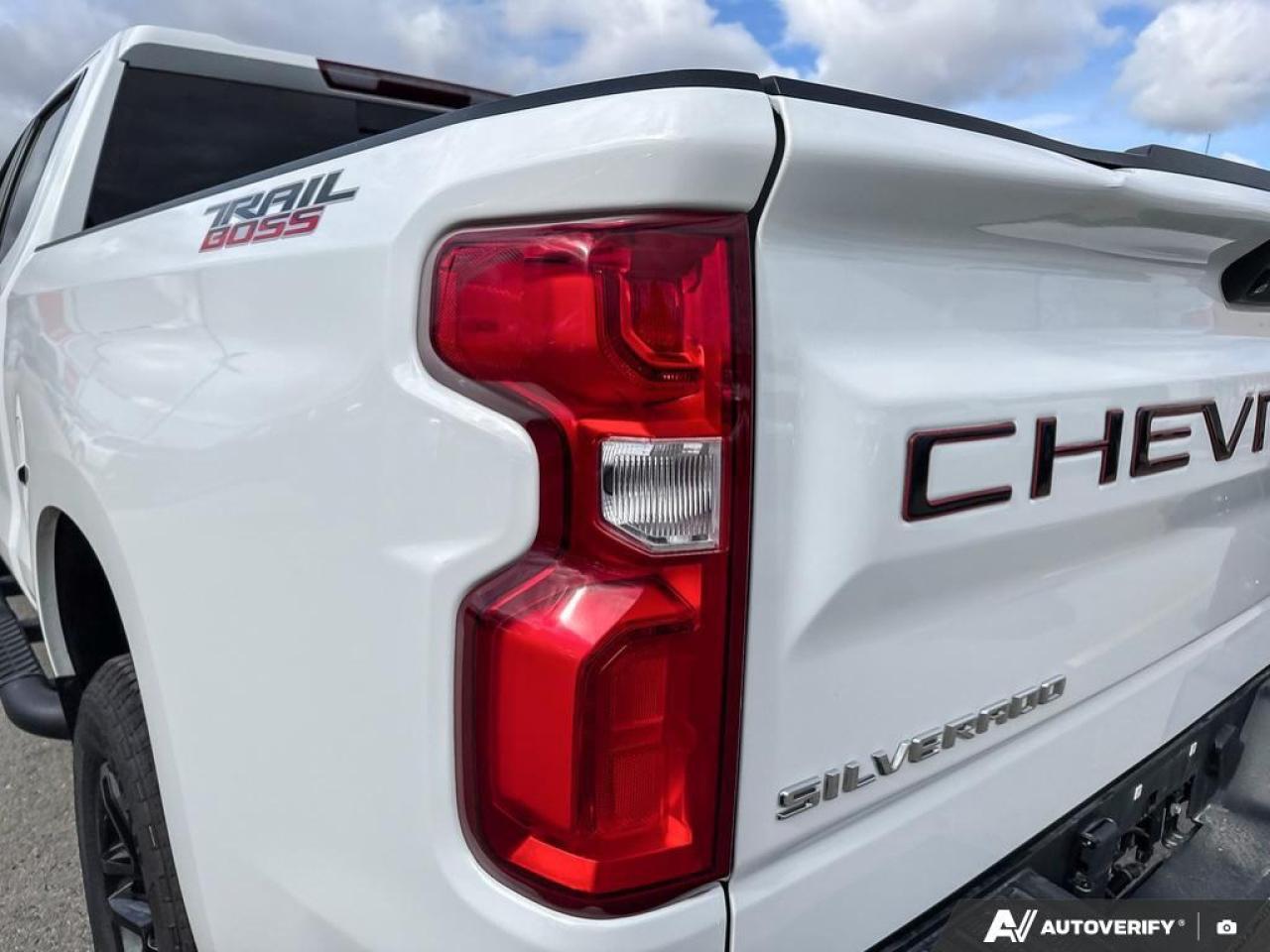 2022 Chevrolet Silverado 1500 LT Trail Boss   4 NEW TIRES   TONNEAU   SUNROOF Photo