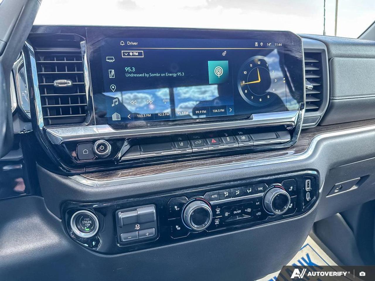 2024 Chevrolet SILVERADO 2500HD LT   KEYLESS ENTRY   6.6L GAS   CARPLAY Photo