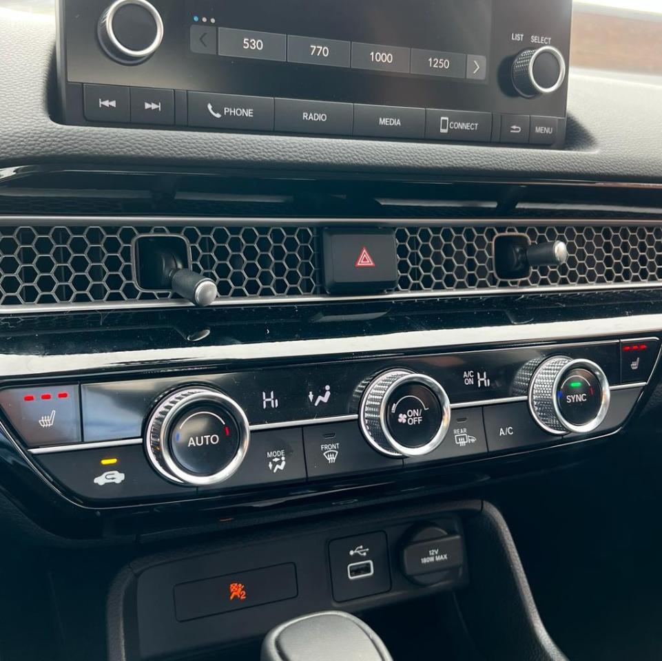 2024 Honda Civic Sedan EX CVT, SUNROOF, BACKUP CAM, HEATED SEATS Photo