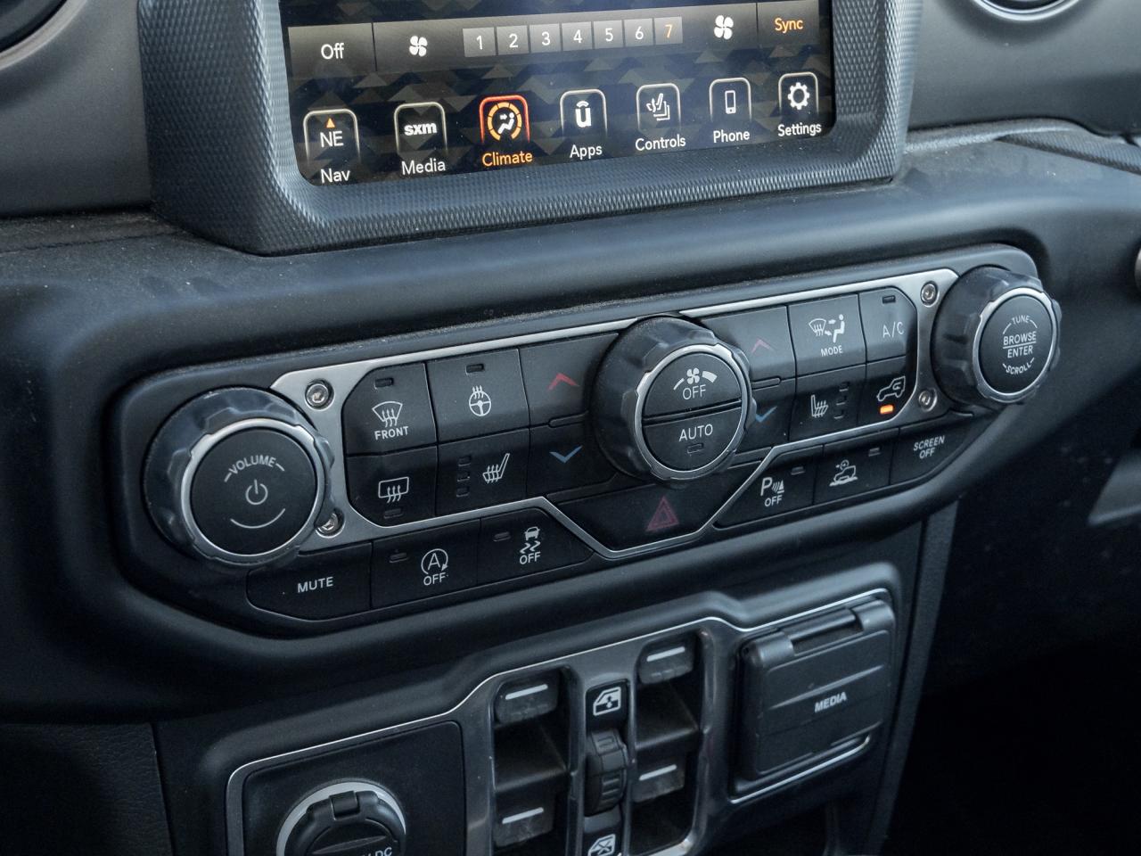 2021 Jeep Gladiator Willys 4x4  NAVI  CAMERA Photo